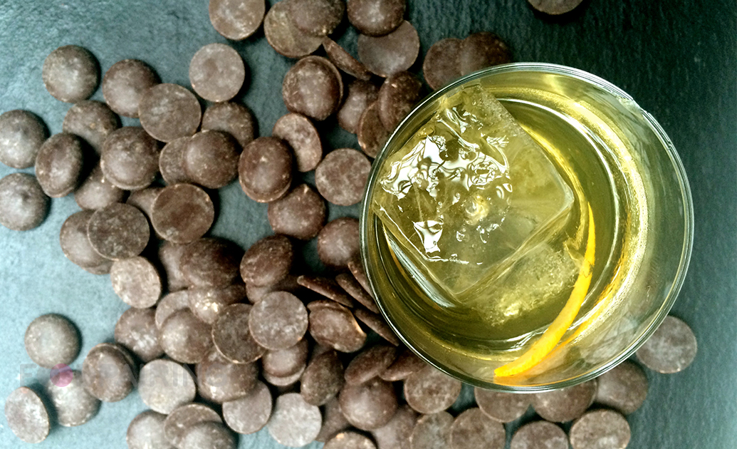A liqueur Old Fashioned with dark chocolate Foodpairing / blog